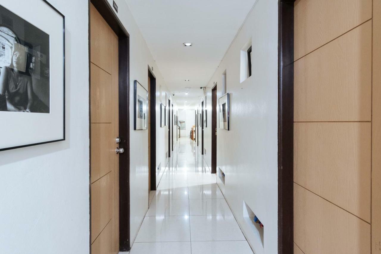 Reddoorz Near Robinsons Place Manila Exterior foto