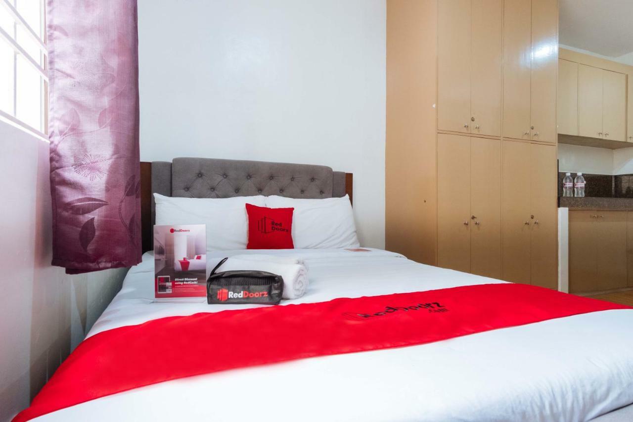 Reddoorz Near Robinsons Place Manila Exterior foto