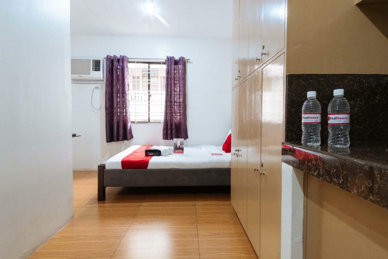 Reddoorz Near Robinsons Place Manila Exterior foto