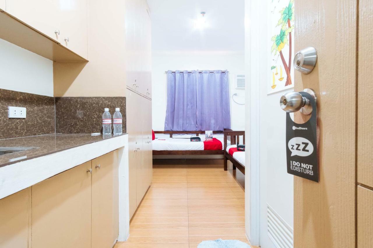 Reddoorz Near Robinsons Place Manila Exterior foto