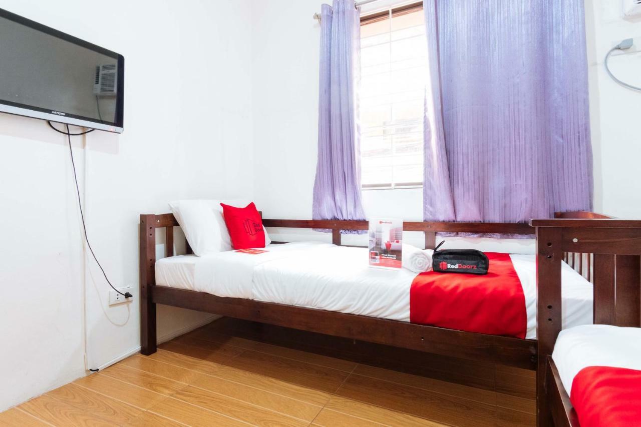 Reddoorz Near Robinsons Place Manila Exterior foto